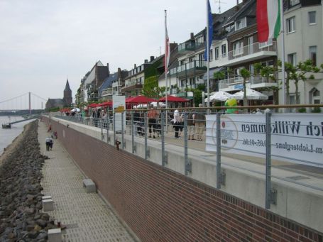 Emmerich : Rheinpromenade